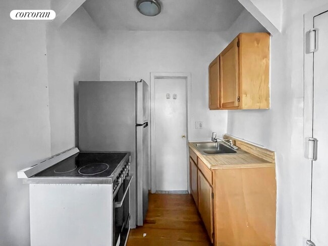 Building Photo - 1726 Amsterdam Ave