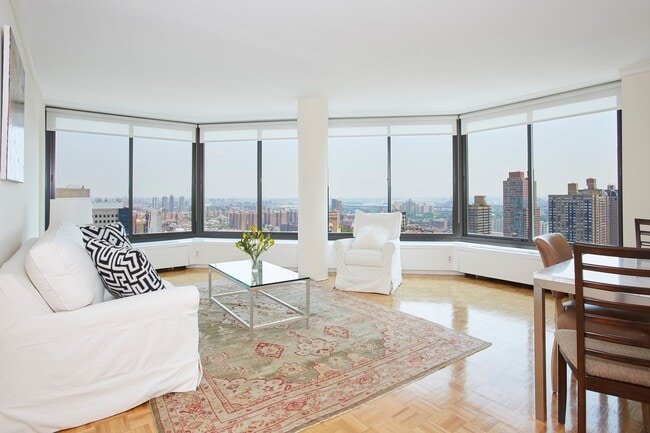 Primary Photo - 40 E 94th St