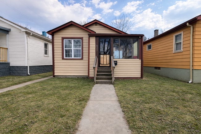 Building Photo - 4555 3rd St