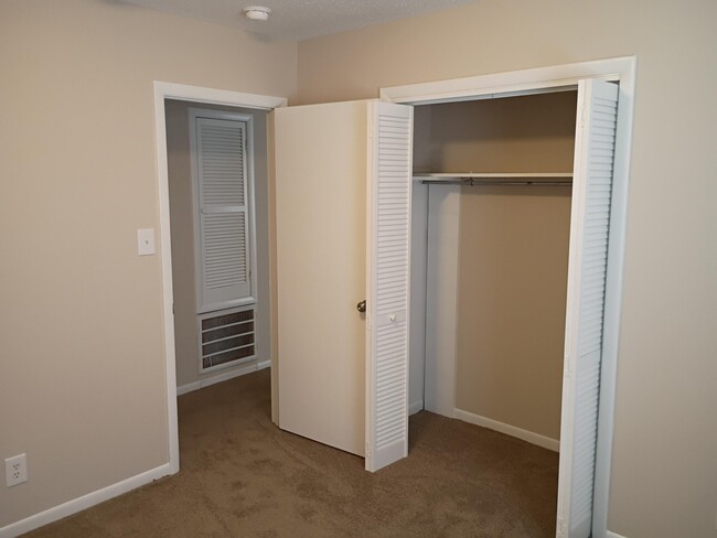 Building Photo - 3410 Arden Ct