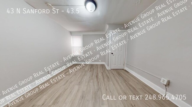 Building Photo - 43 N Sanford St