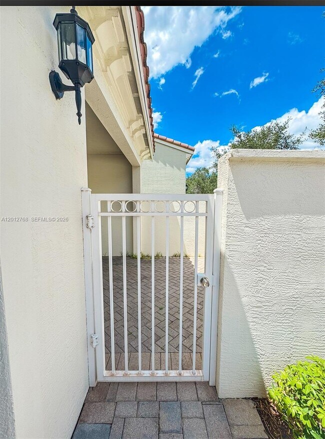 Building Photo - 3210 NW 126th Ave