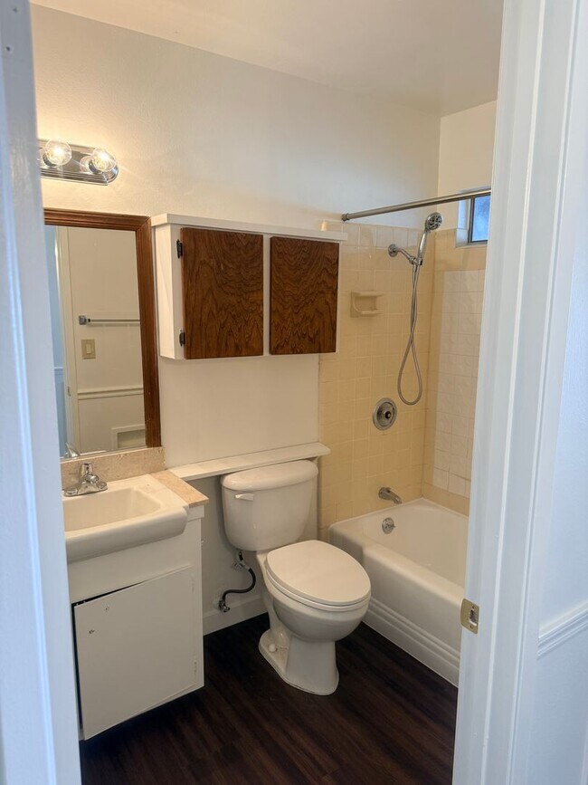 Building Photo - 55 plus community One Bed condo for rent Menifee