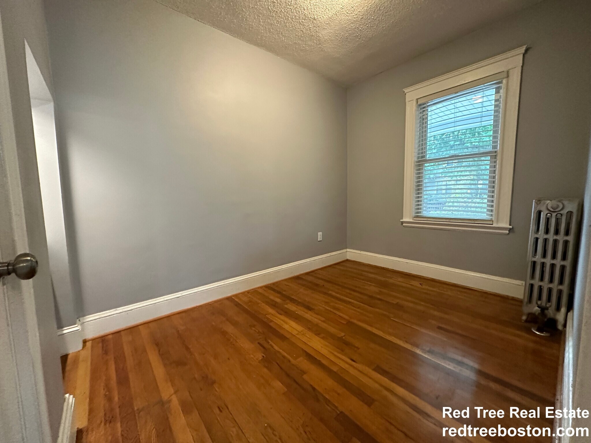 Building Photo - 42 Day St