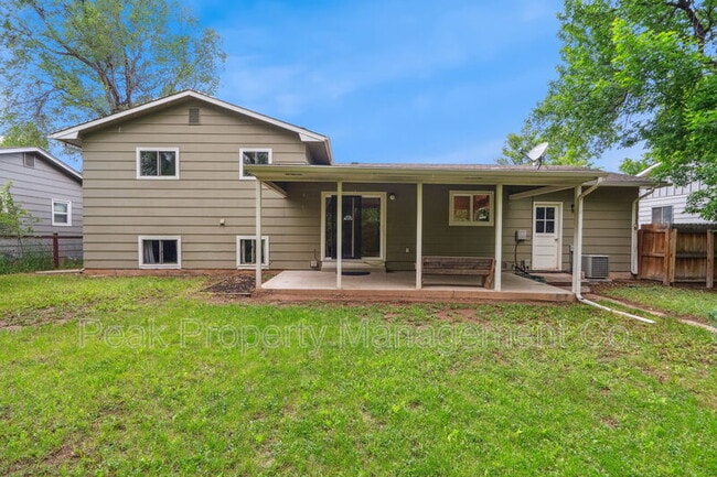 Building Photo - 1512 Brentwood Dr