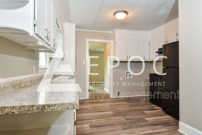 Building Photo - 1219 Valley View St