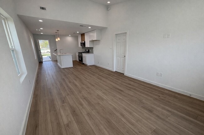 Building Photo - 2710 Discovery trails ct