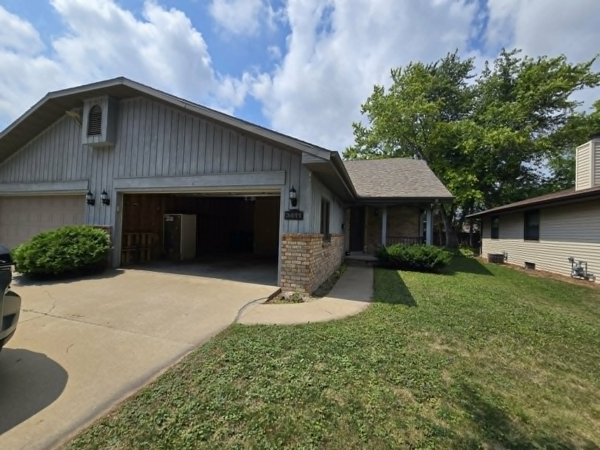 Building Photo - 3411 N Marcos Ln