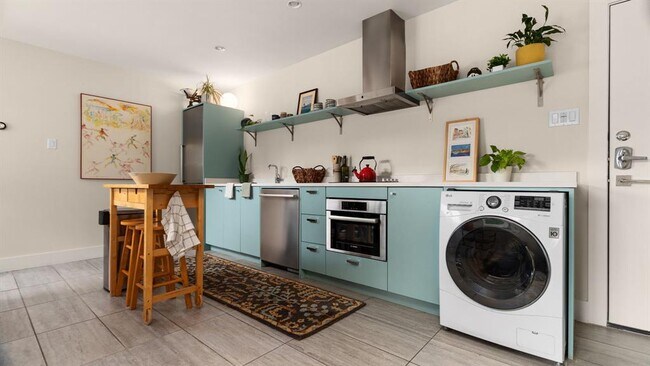 Building Photo - 1208 Enfield Rd