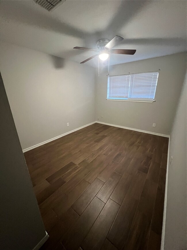 Building Photo - 3342 Burke Rd