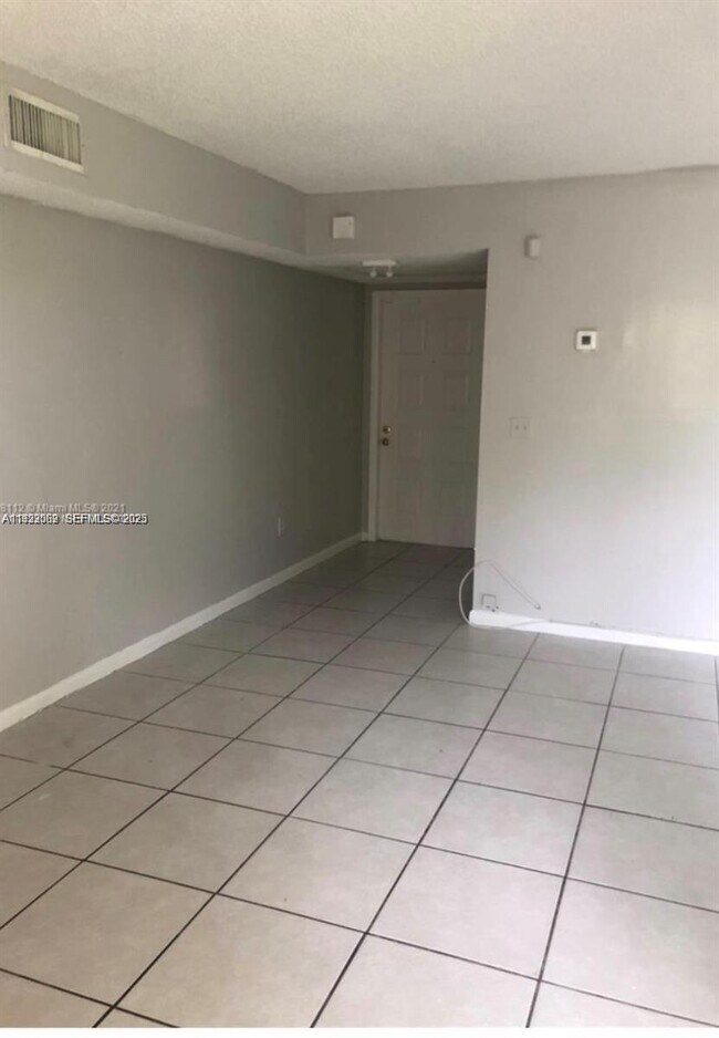 Building Photo - 1301 S Franklin Ave