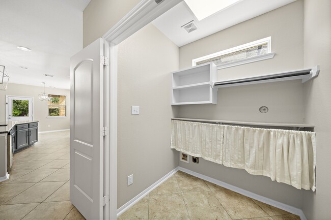 Building Photo - 2812 Pranzo Ln