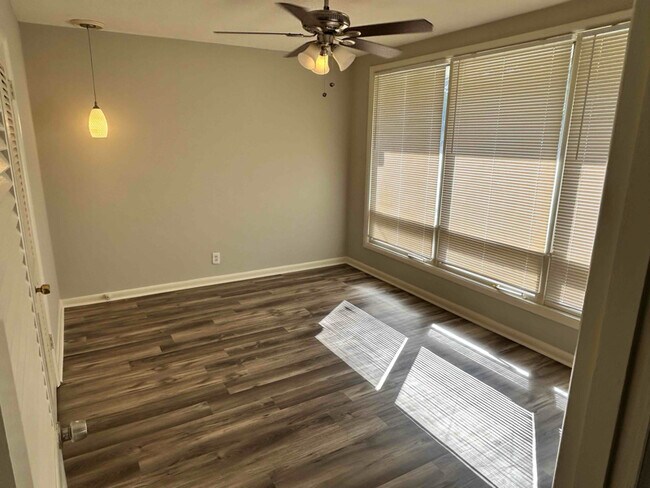 Building Photo - 1201 Old Cannons Ln