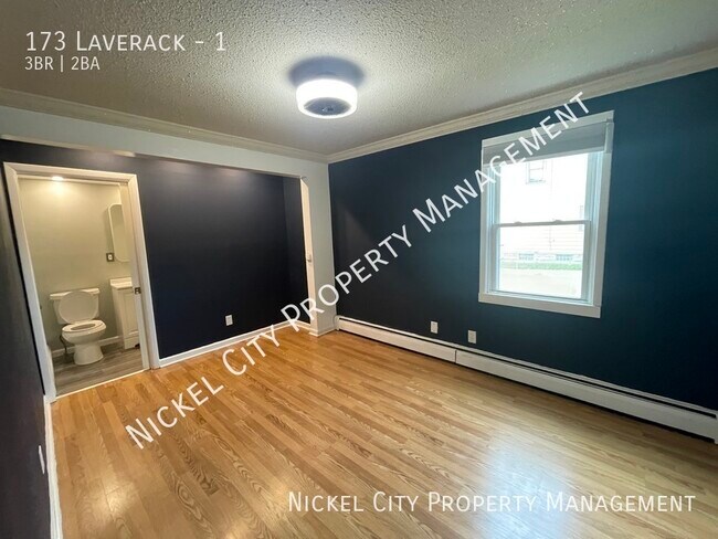 Building Photo - 173 Laverack-1