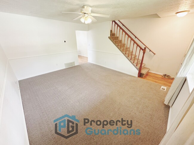 Building Photo - 418 E 500 S