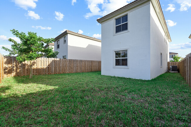 Building Photo - 2405 NW 131st Cir