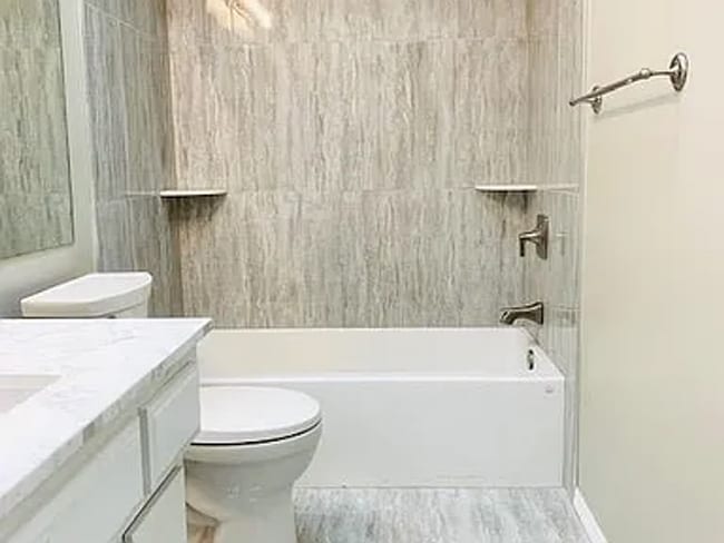 Building Photo - 12669 Meredith Ave