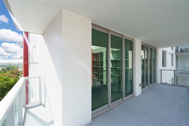 Building Photo - 7751 NW 107th Ave