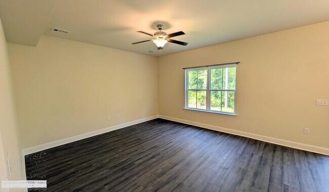 Building Photo - 708 Mill Creek Cir