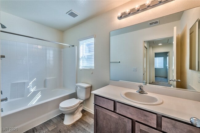 Building Photo - 4134 N San Cuervo Way