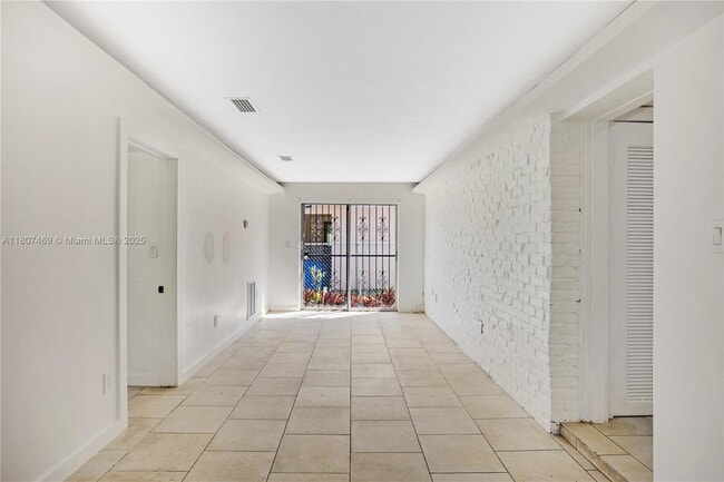Building Photo - 50 NE 132nd Terrace