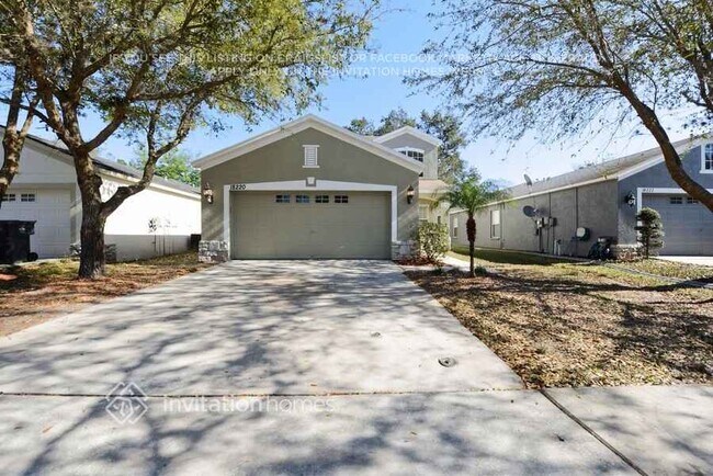 Building Photo - 18220 Birdwater Dr