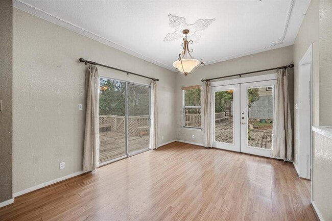 Building Photo - 1100 Silverton Ct