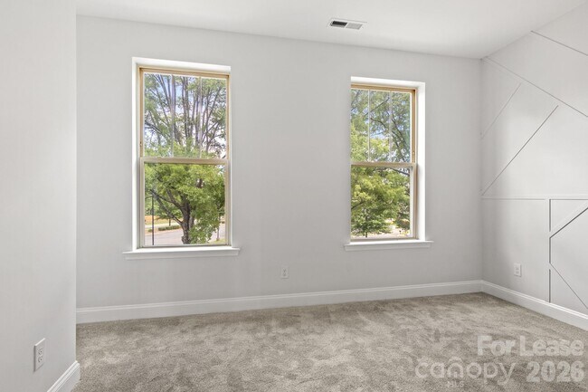 Building Photo - 120 Judson Ave