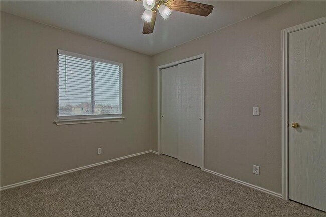 Building Photo - 232 Brickyard Ln