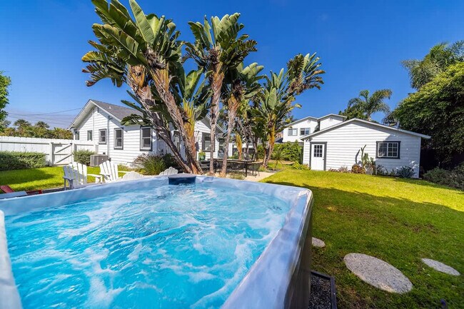 Building Photo - 2464 Jefferson St