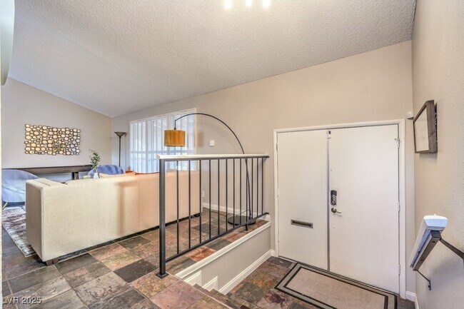 Building Photo - 5198 Hibbetts Dr