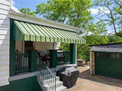 Side/Back Porch - 4740 Juniper St