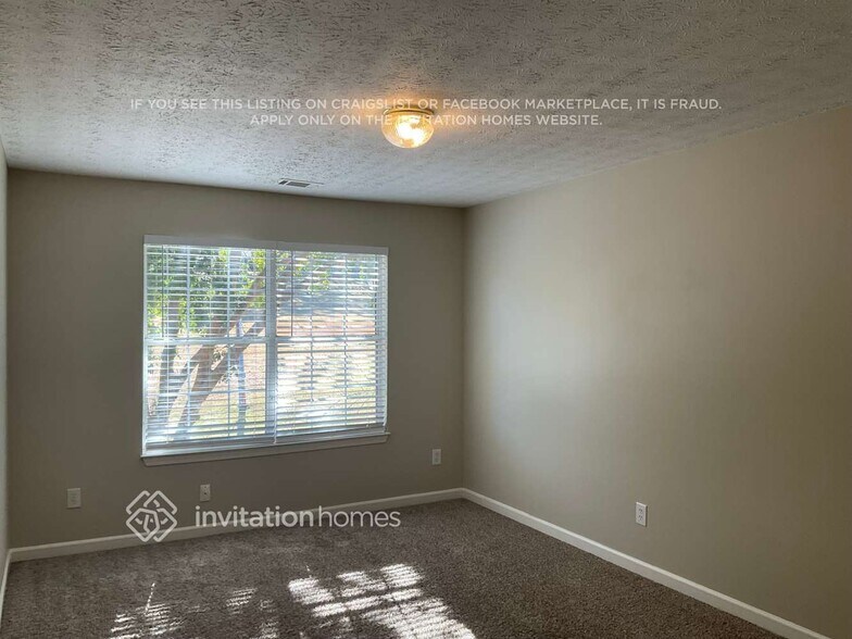 Building Photo - 1357 Hillandale Rd