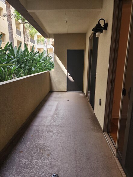 Building Photo - 1021 Costa Pacifica Way