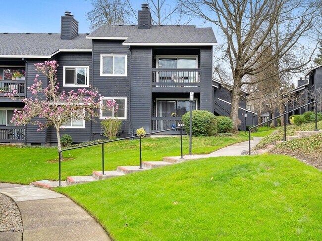 Building Photo - 1-bedroom, 1-bath condo in the heart of Murrayhill