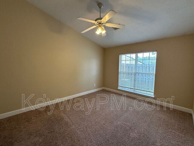 Building Photo - 314 Caldwell Cir