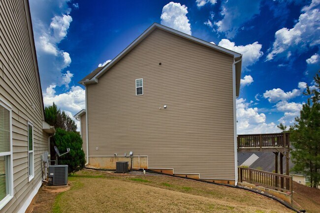 Building Photo - COMING SOON- Beautiful 4-Bedroom Home in L...