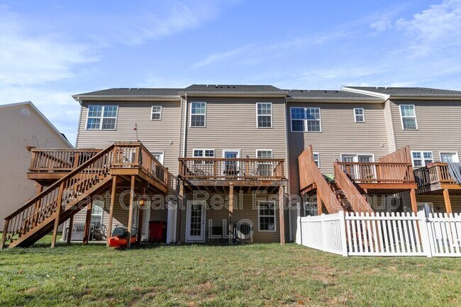Building Photo - 43 Savage Ct