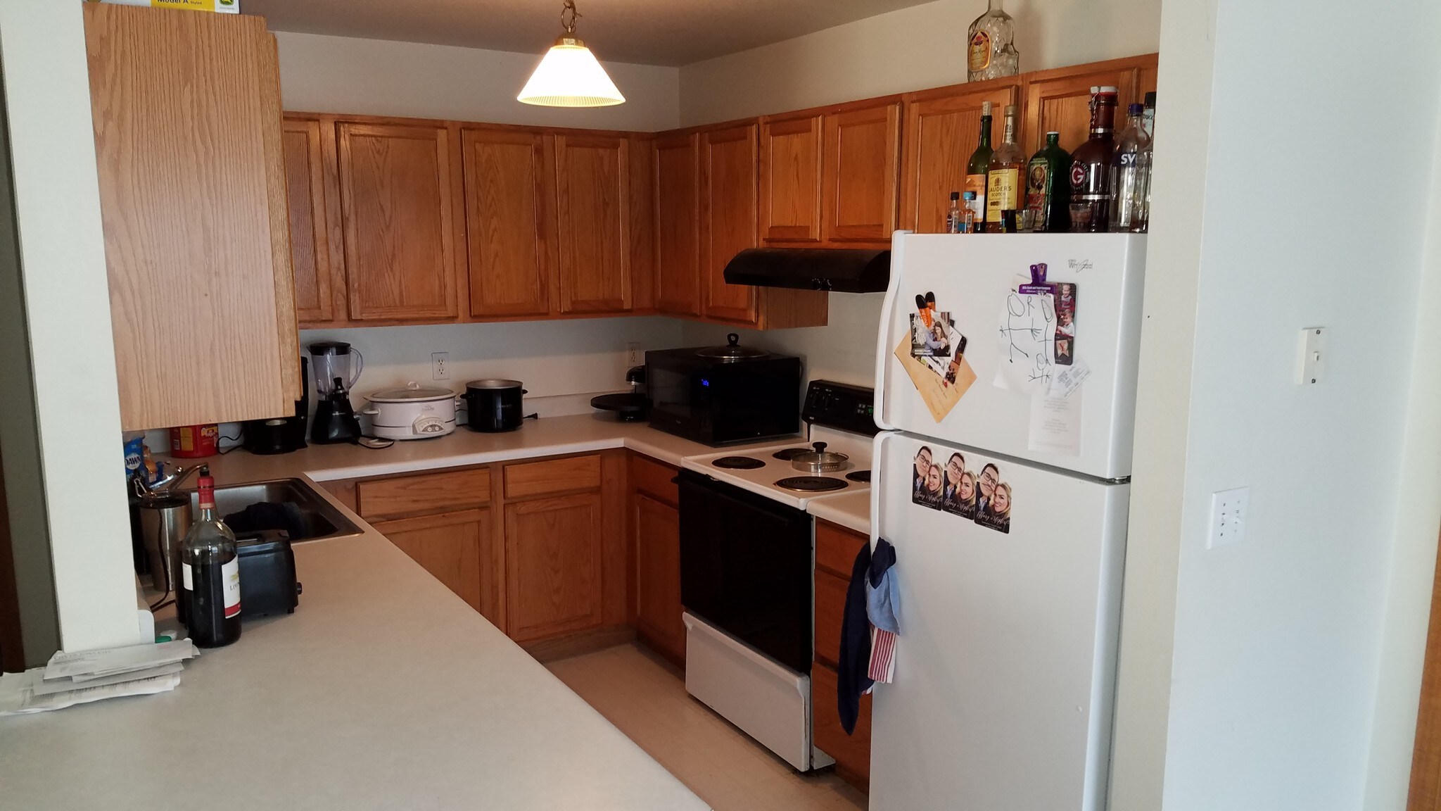 Kitchen - 803 S Van Buren St