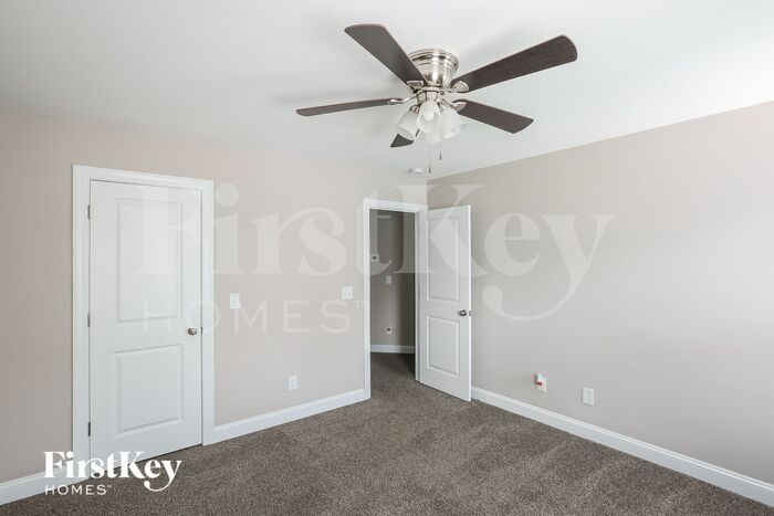 Building Photo - 760 Cherrywood St