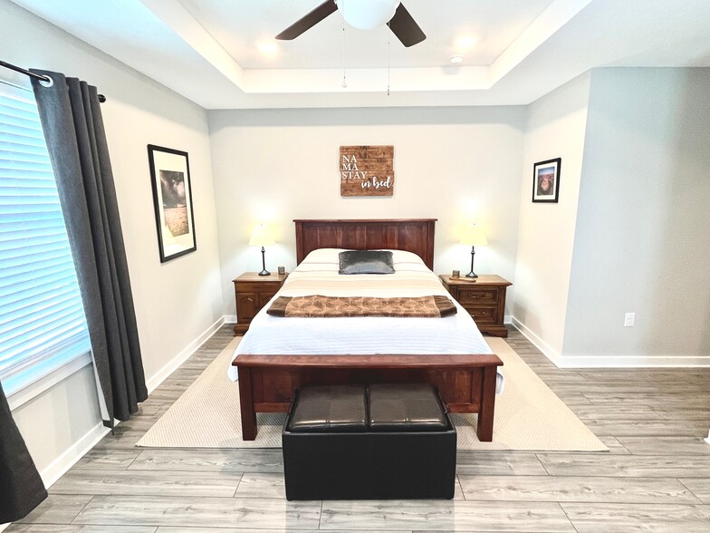 Building Photo - 6307 S Roberts Ave