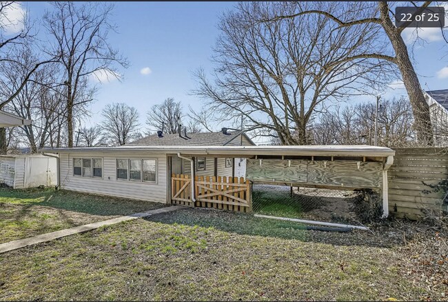 Building Photo - 3-Bedroom Home + Bonus Room in SE Springfield