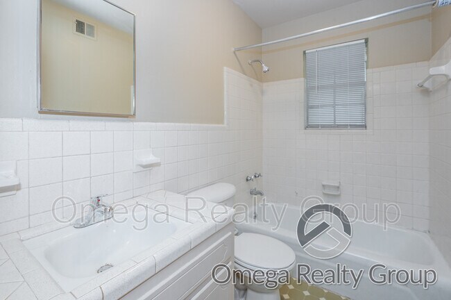 Building Photo - 2020 High School Rd