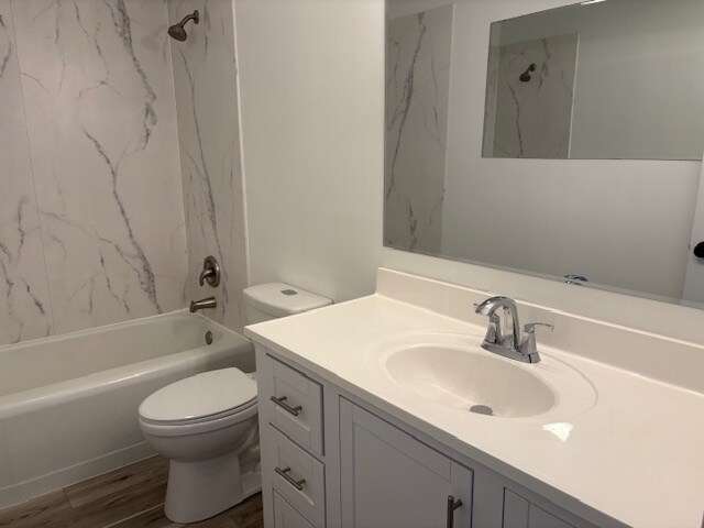 Building Photo - Newly remodeled house near the mall