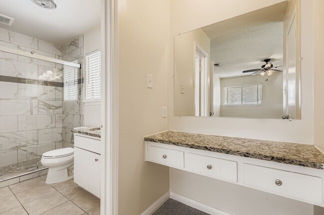 Building Photo - 5313 Basswood Ln