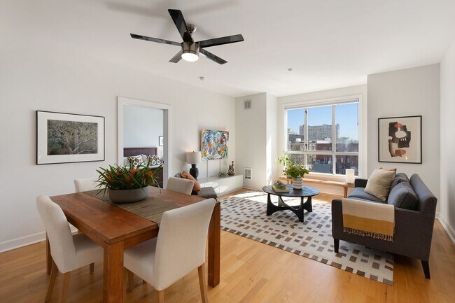 Building Photo - Great natural light in a large condo near ...