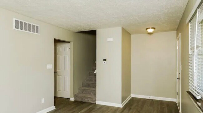 Building Photo - 6815 Turnberry Way