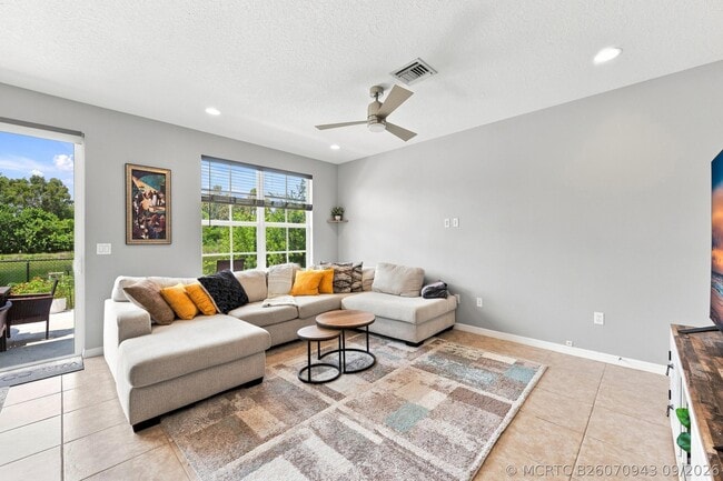 Building Photo - 4585 Tara Cove Way