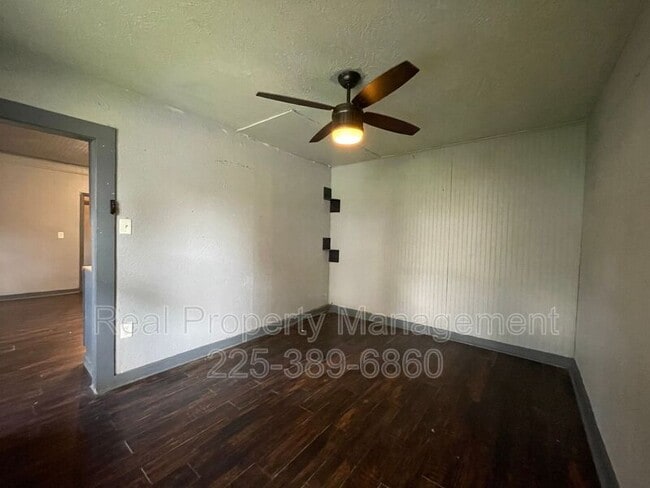 Building Photo - 1133 Maximillian St