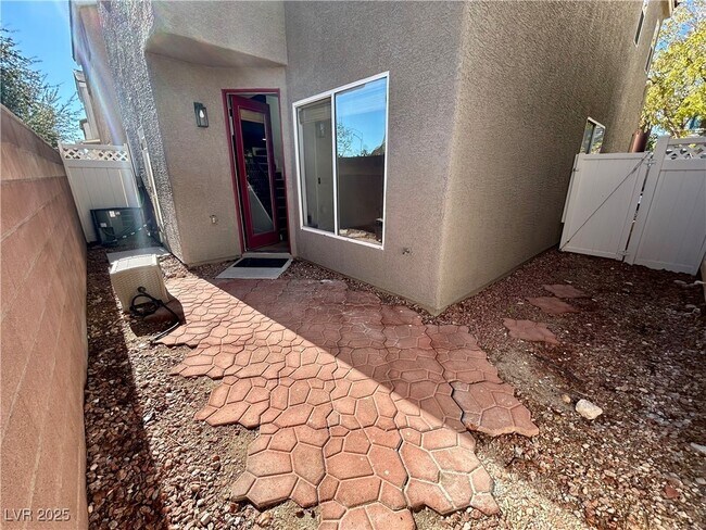 Building Photo - 8278 Annual Ridge St